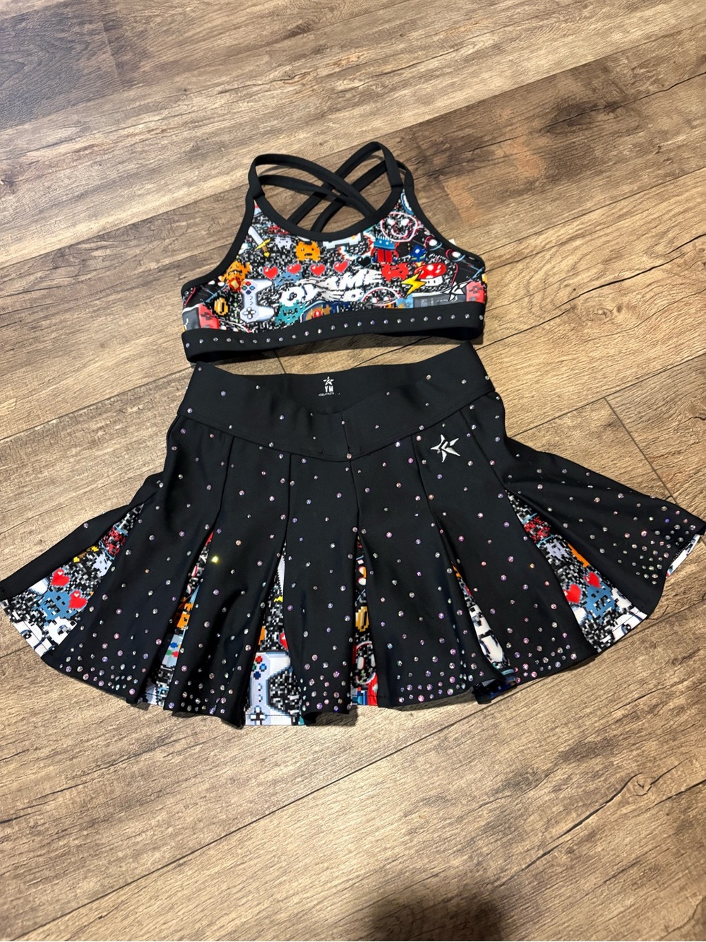 Girls rebel set size youth medium